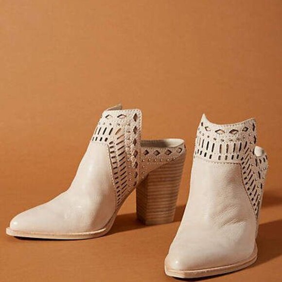 Dolce Vita 'KHIA' BOOTIES IN SAND - Picture 1 of 12